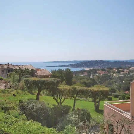 Апартаменты One-bedroom In Ste Maxime La Garonnette-Plage